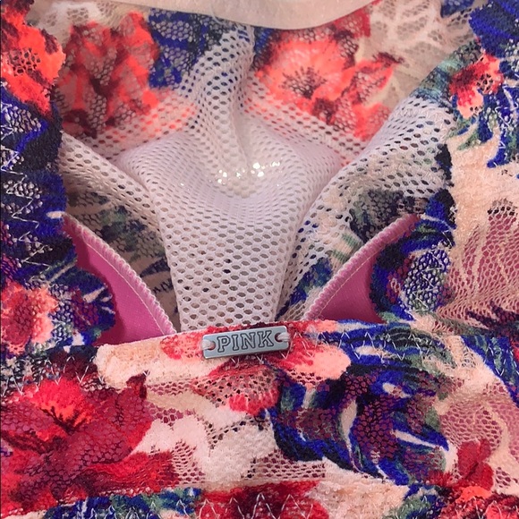 Pink victorious secret bralett - Picture 3 of 5